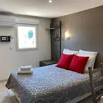 Logis La Chaumière 2*