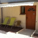 Logis La Chaumière 2*