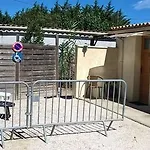 Logis La Chaumière Hotel 2*