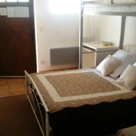 Logis La Chaumière 2*