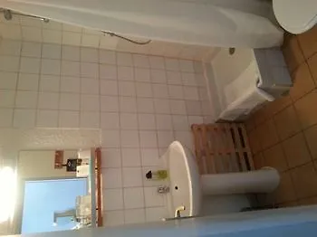 Logis La Chaumière Hotel 2*