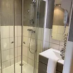 מלון Logis Restaurant La Chaumiere 2*