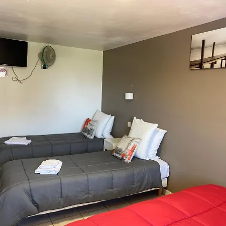Logis La Chaumiere مارسيلان