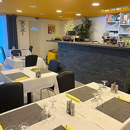 Logis Restaurant La Chaumiere 马瑟伊兰