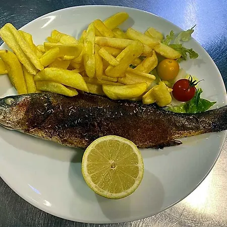 Logis Restaurant La Chaumiere 酒店 2*
