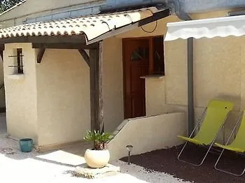 Logis Restaurant La Chaumiere فندق مارسيلان