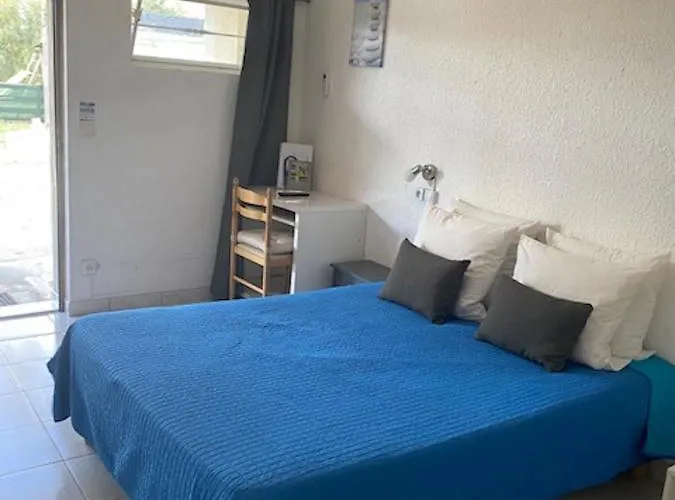 Hotell Logis Restaurant La Chaumiere